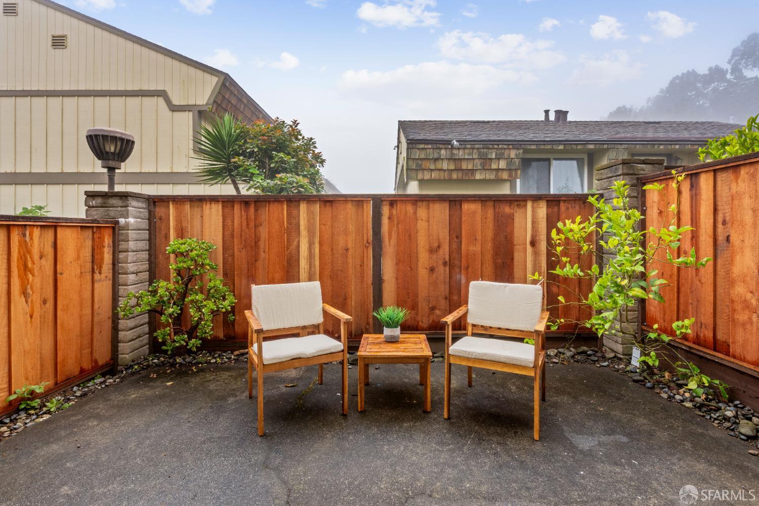 2779 Duhallow Way, South San Francisco