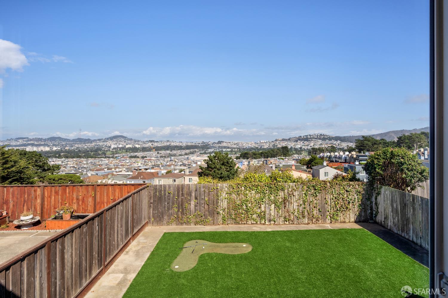 115 Skyline Drive, Daly City