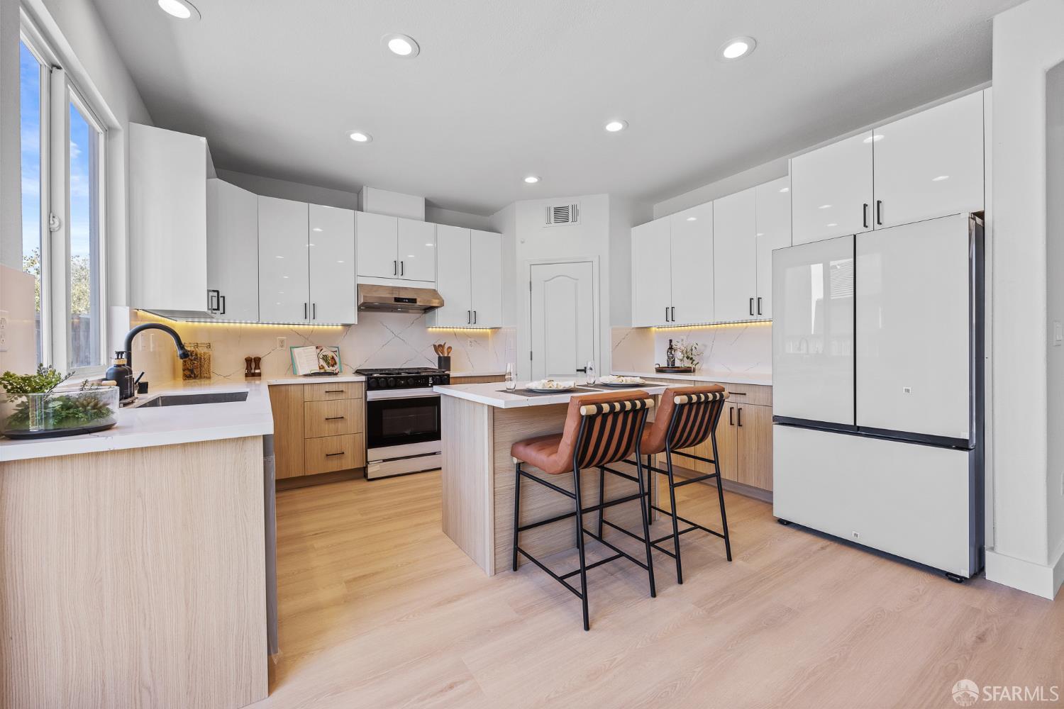321 Hawk Ridge Drive, Richmond