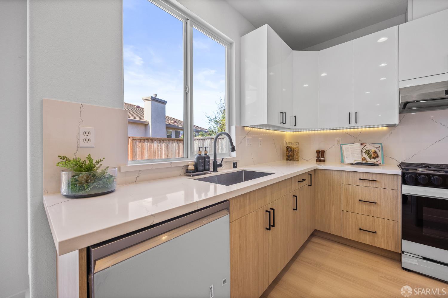 321 Hawk Ridge Drive, Richmond