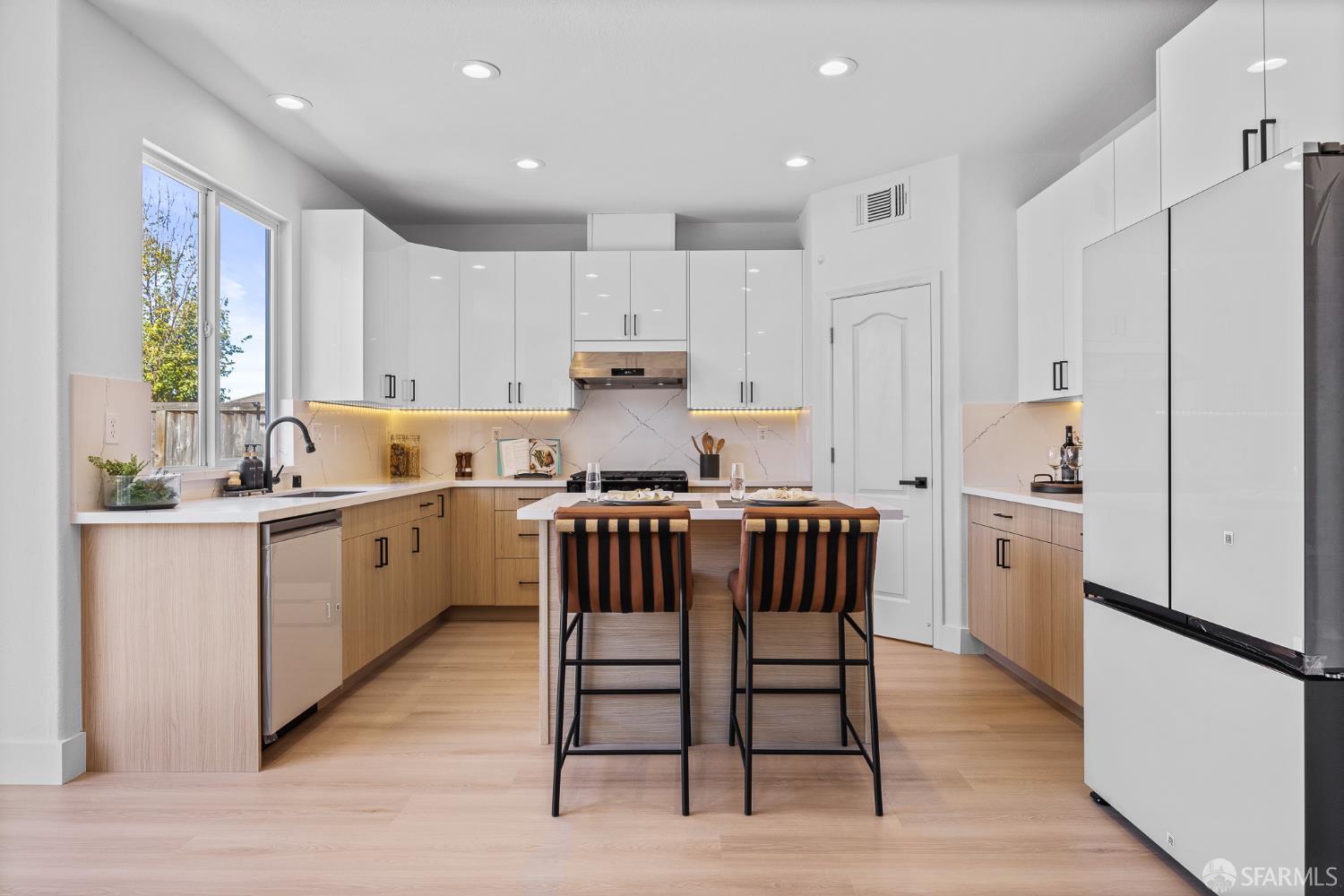 321 Hawk Ridge Drive, Richmond
