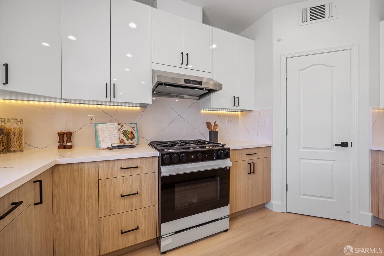 321 Hawk Ridge Drive, Richmond