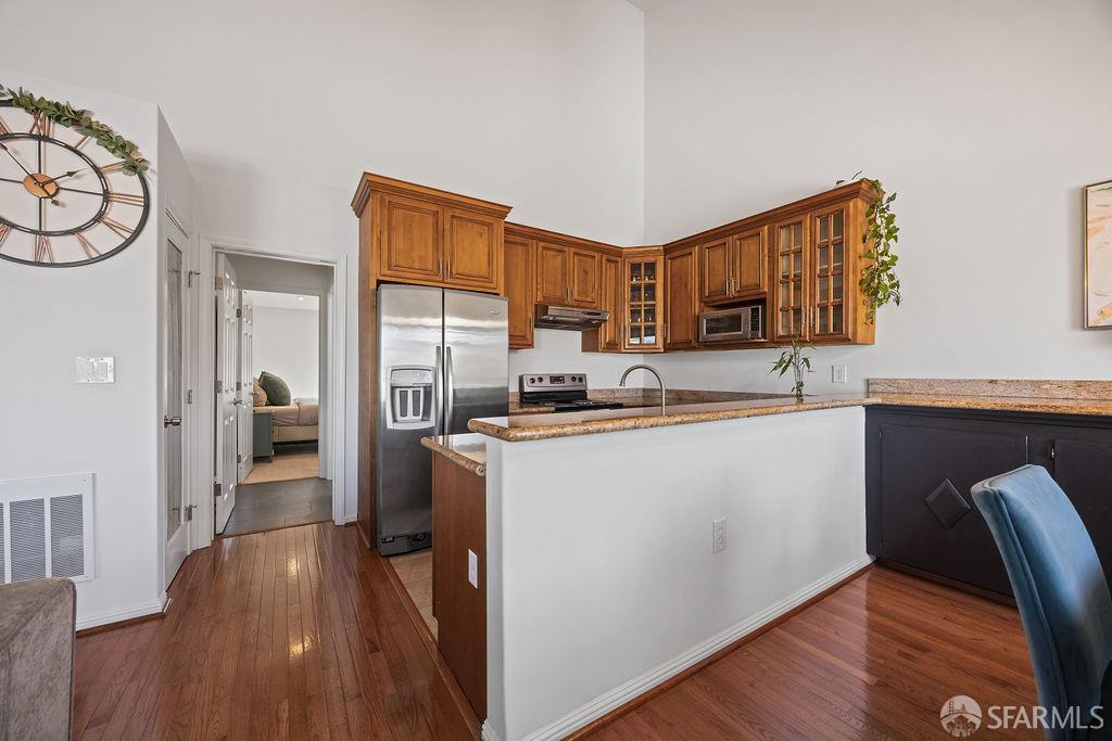 1 Appian Way # 1 Unit: 708-1