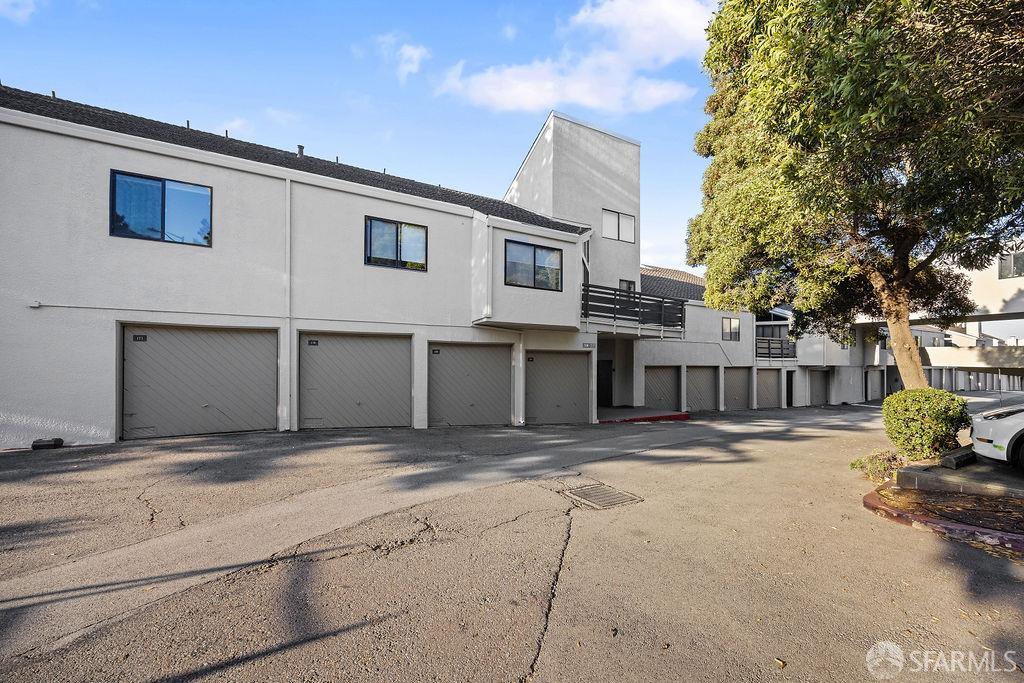 1 Appian Way # 1 Unit: 708-1