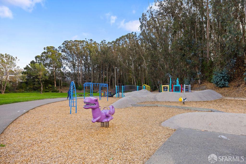 1 Appian Way # 1 Unit: 708-1