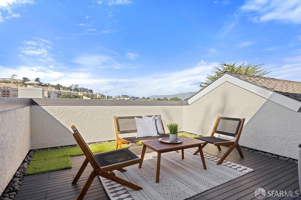 1 Appian Way # 1 Unit: 708-1