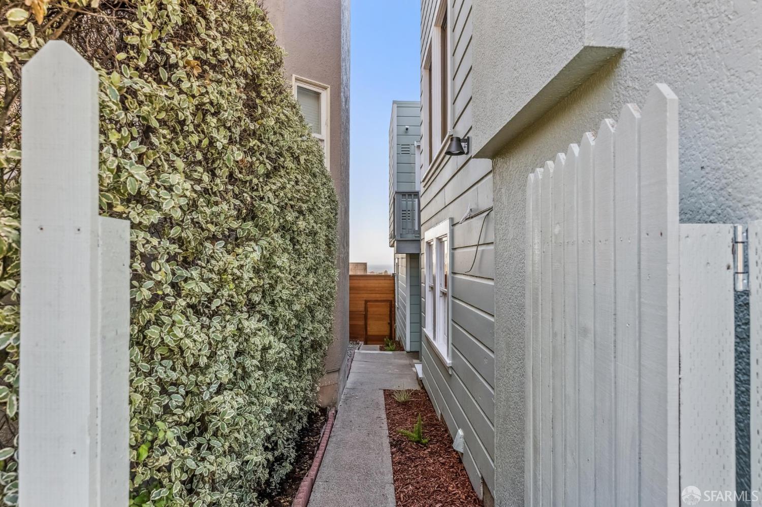 1583 17th Avenue, San Francisco