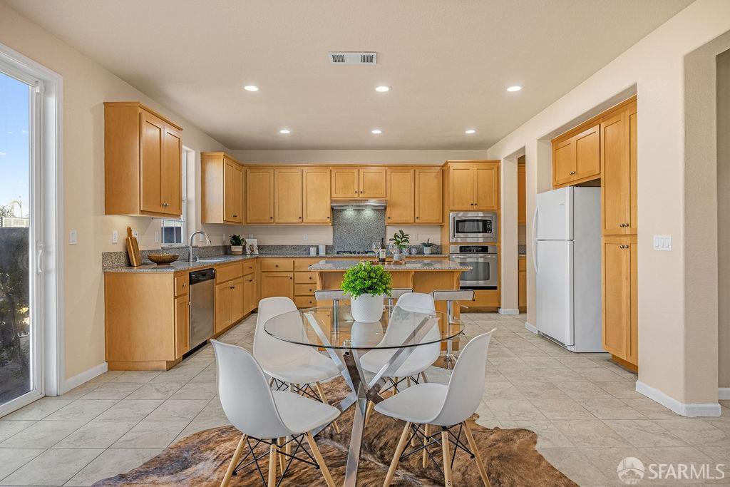 4531 Le Conte Circle