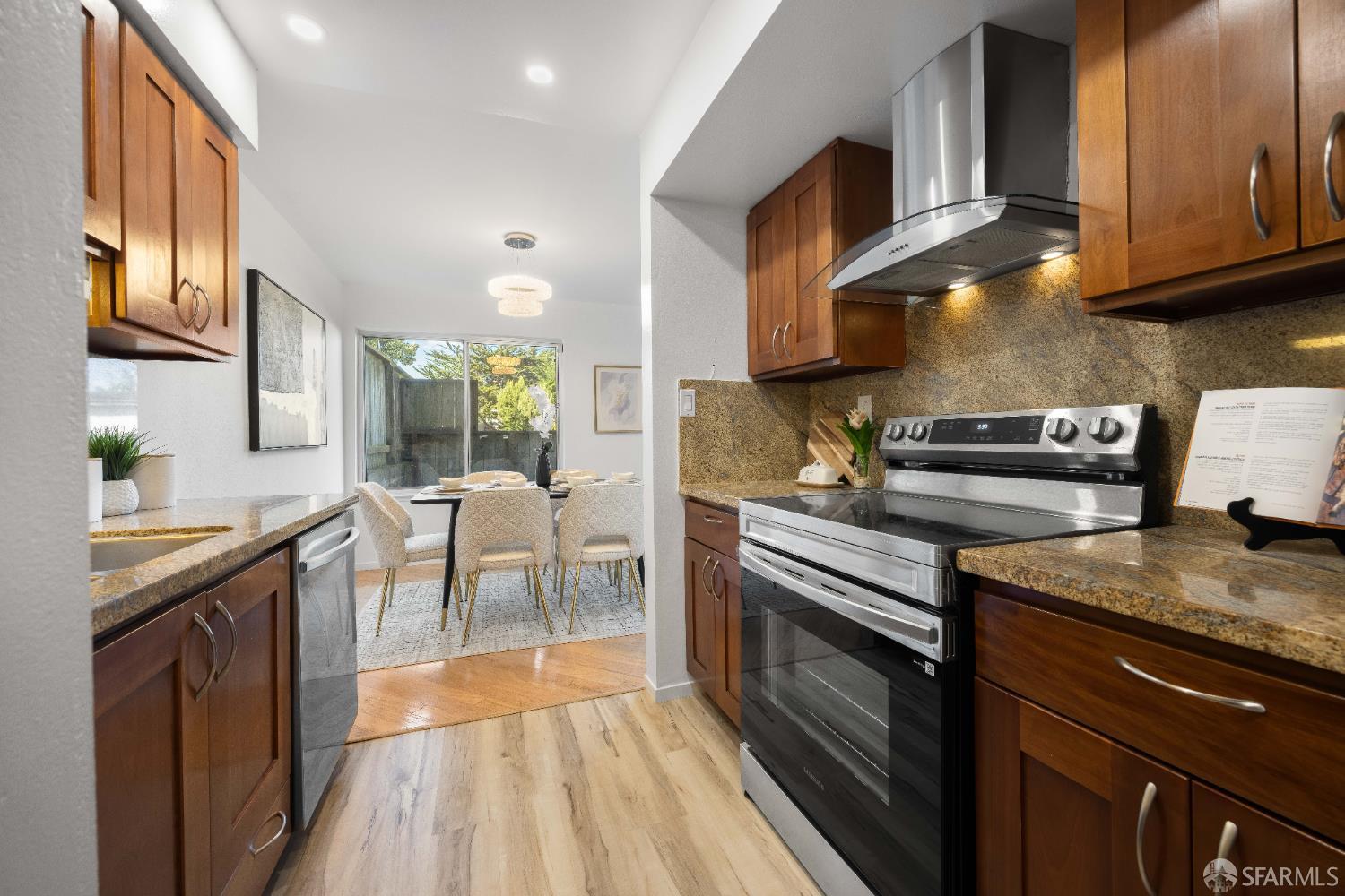 2464 Rowntree Way, South San Francisco