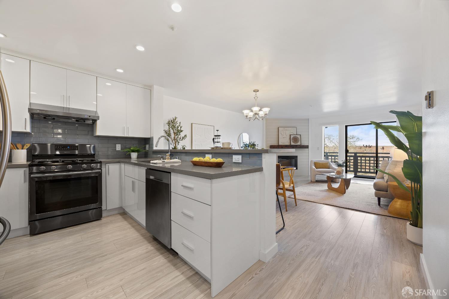 606 Cedar Court, Daly City