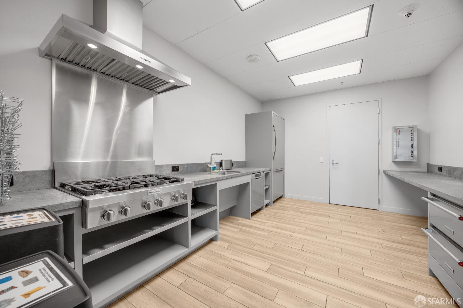 301 Main Street # 12B