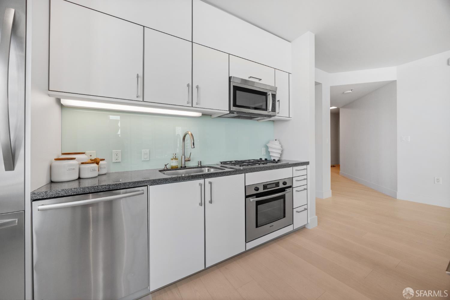 301 Main Street # 12B