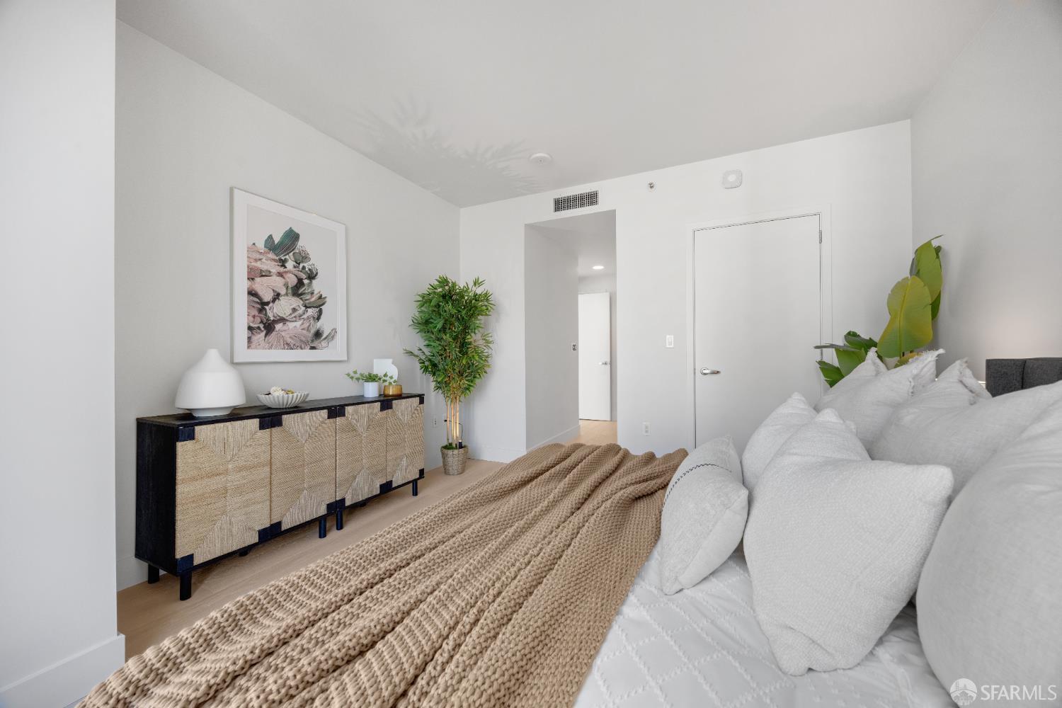 301 Main Street # 12B