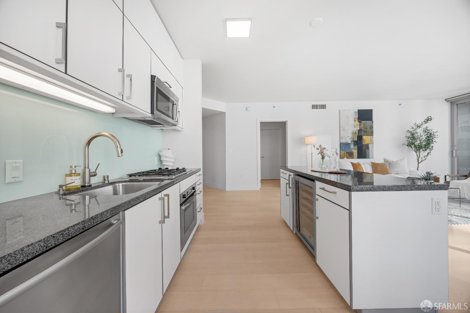 301 Main Street # 12B