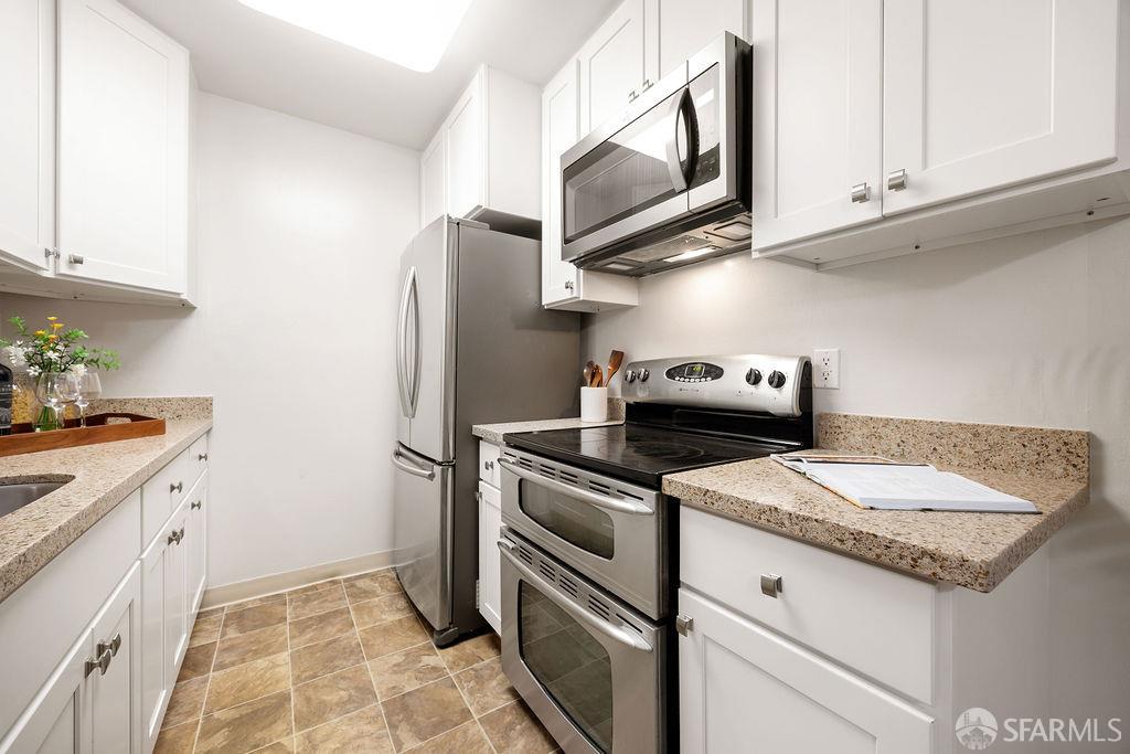 137 Piccadilly Place # A