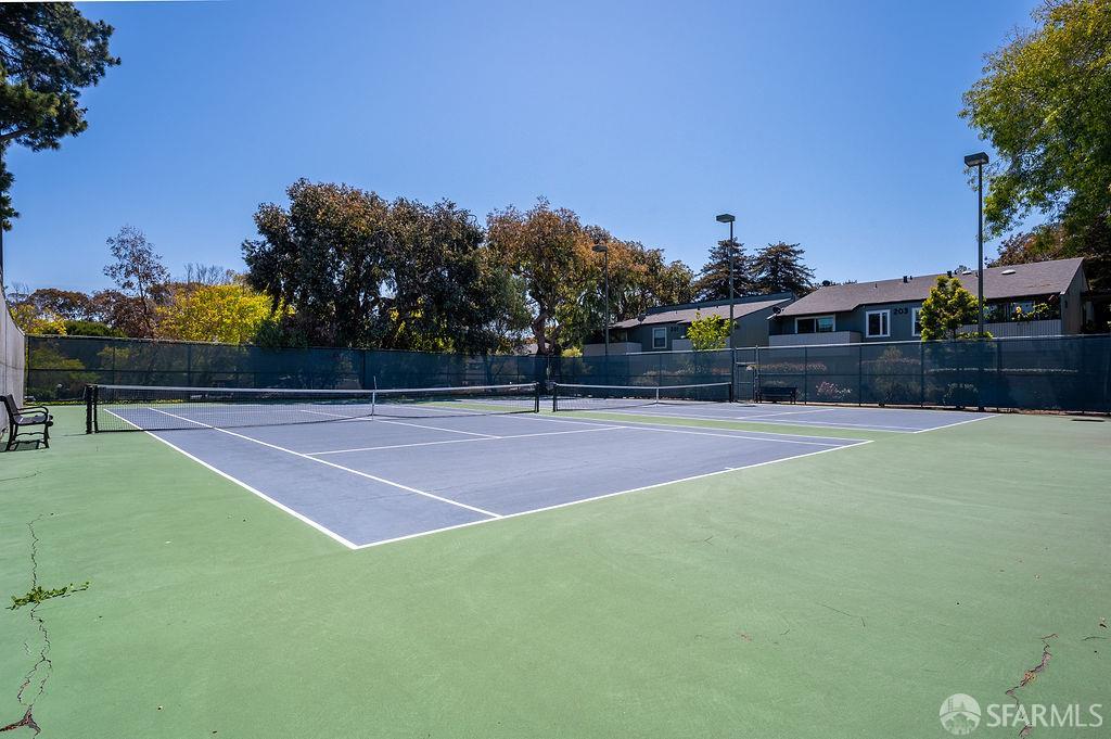 137 Piccadilly Place # A