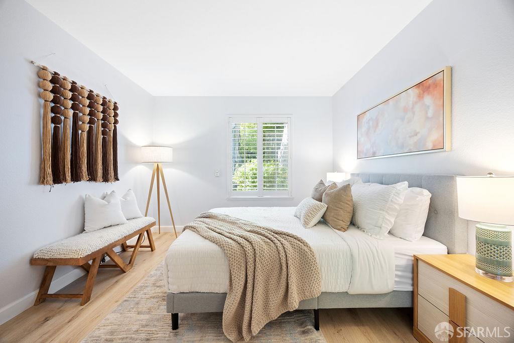 137 Piccadilly Place # A