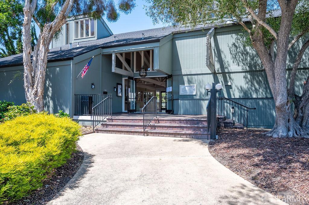 137 Piccadilly Place # A