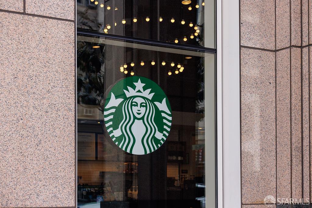 16 Jessie Street # 309