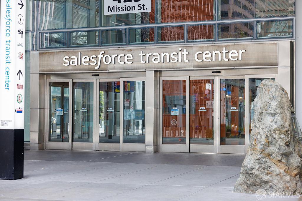 16 Jessie Street # 309