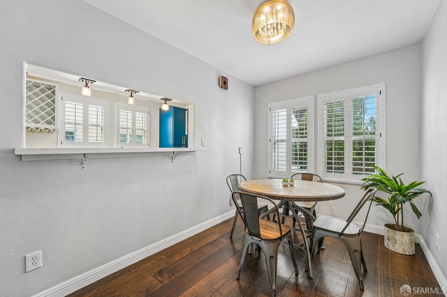2990 Barrett Street, Oakland