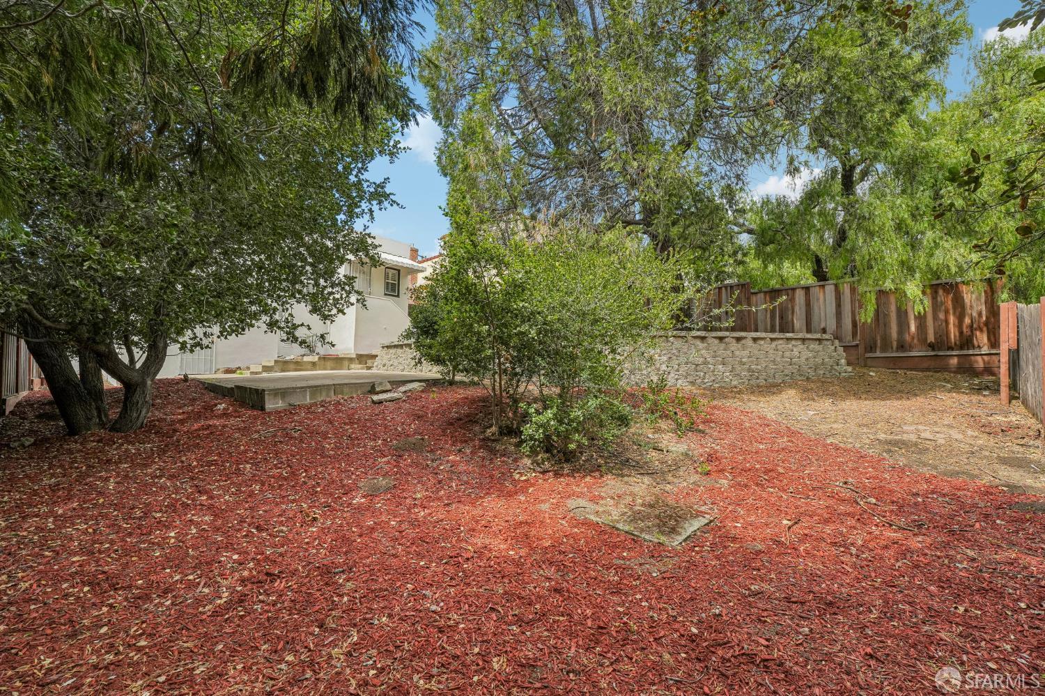 2990 Barrett Street, Oakland