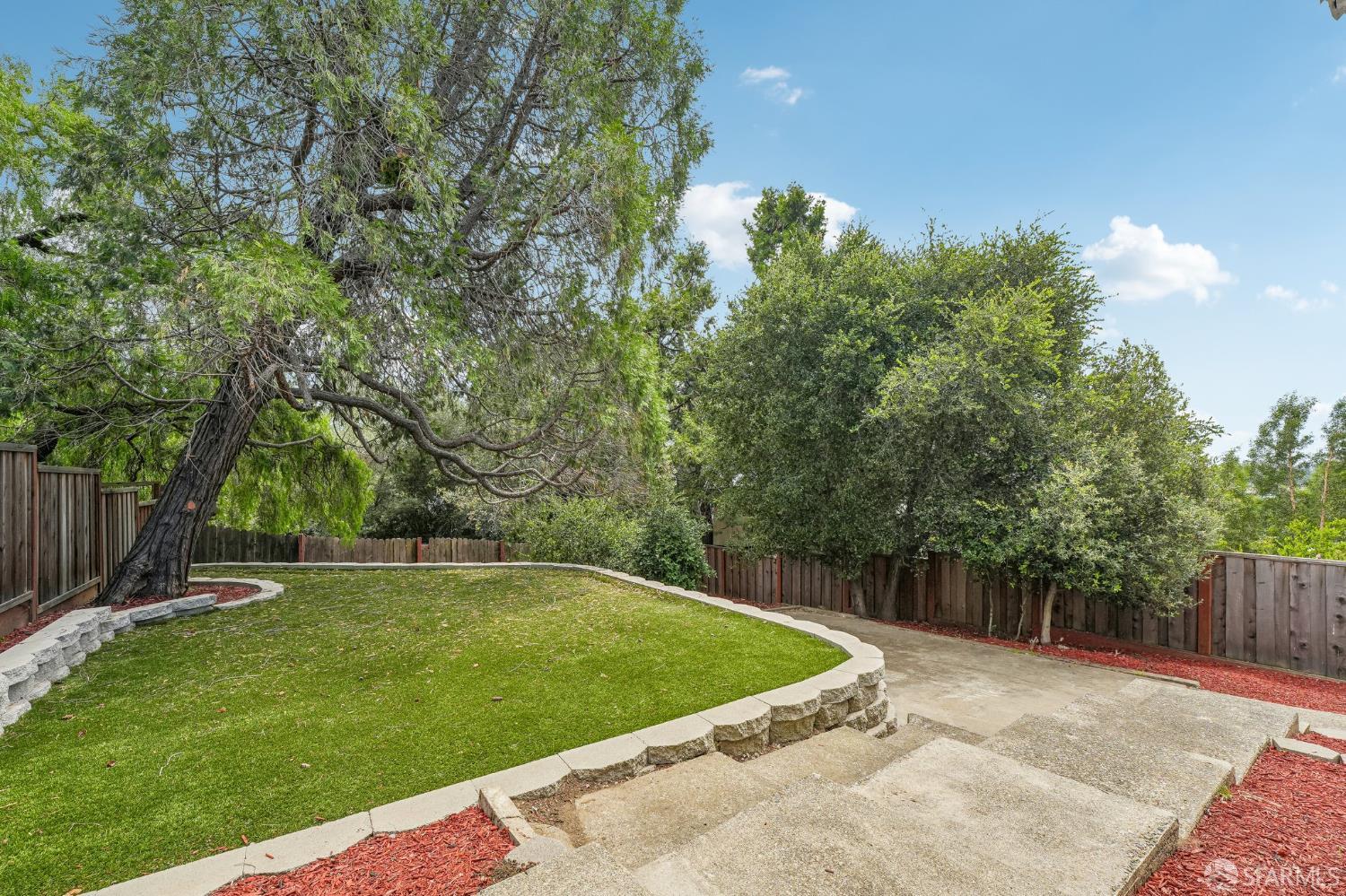 2990 Barrett Street, Oakland