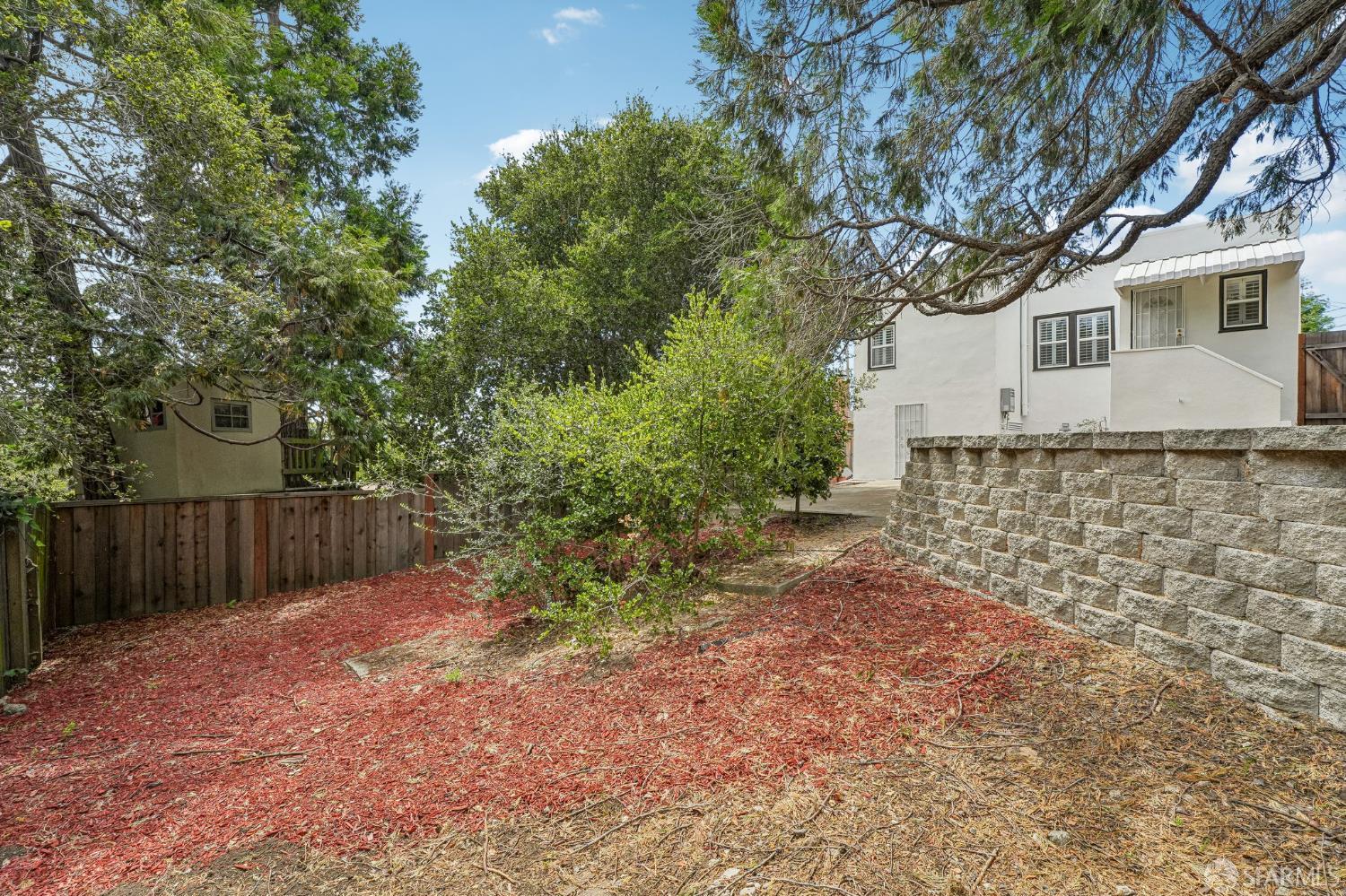 2990 Barrett Street, Oakland