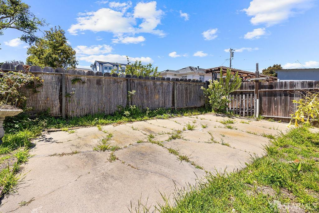 318 Clay Street