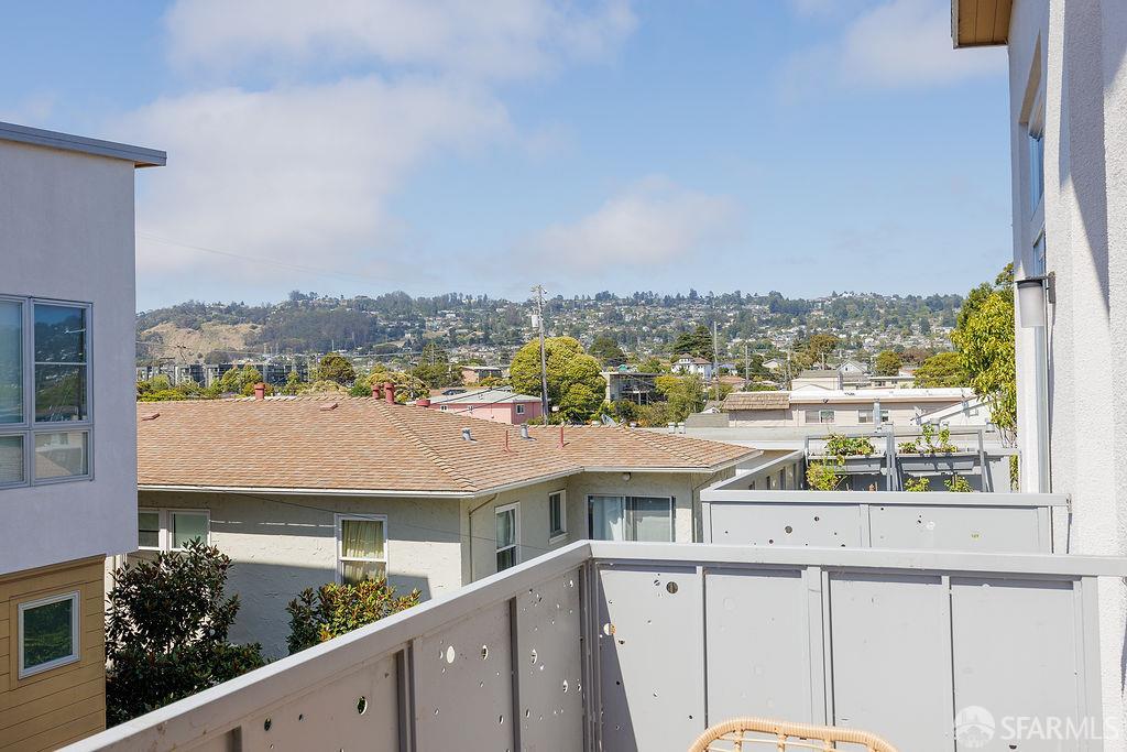 3022 Santa Clara Avenue, El Cerrito