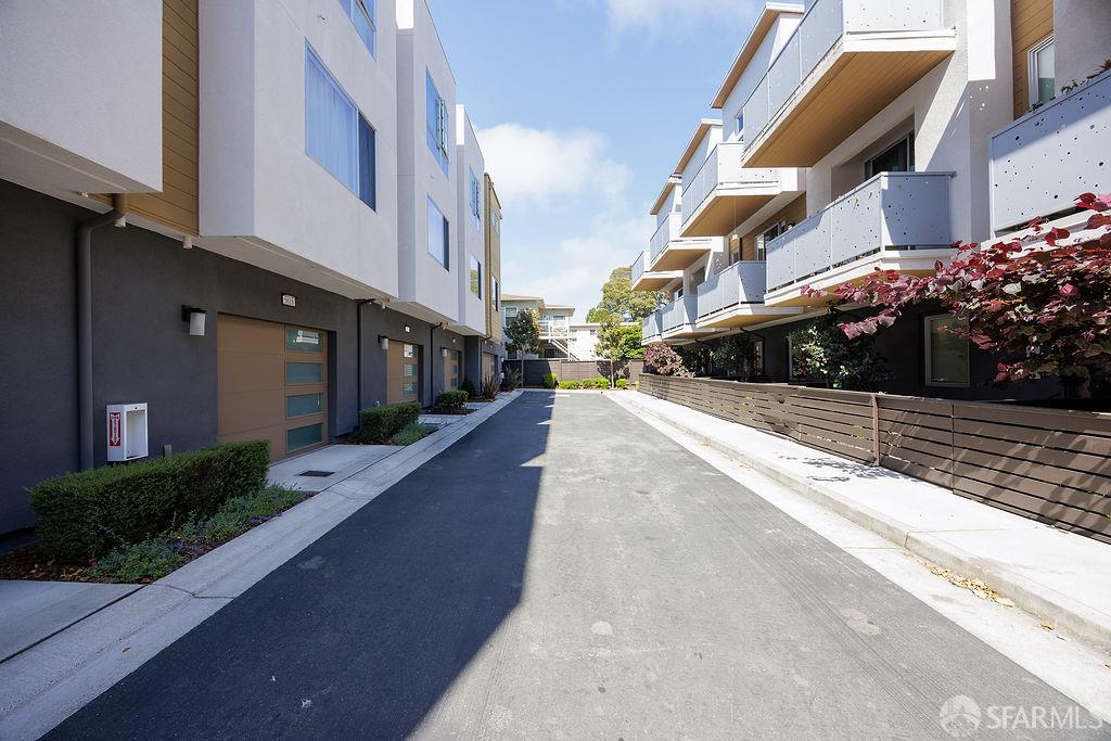 3022 Santa Clara Avenue, El Cerrito