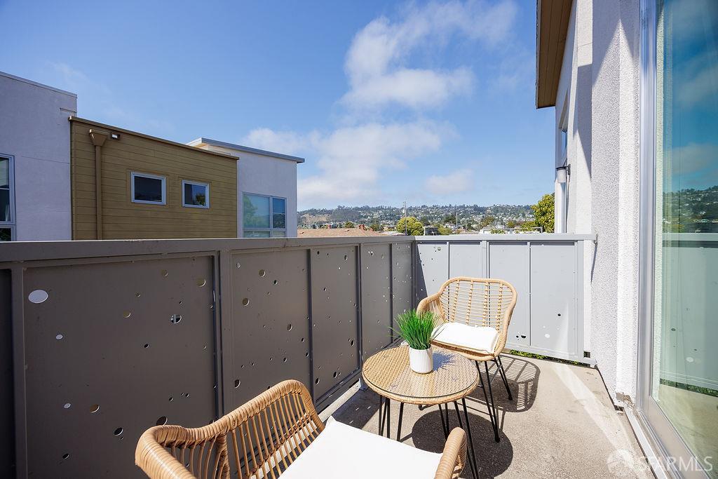 3022 Santa Clara Avenue, El Cerrito