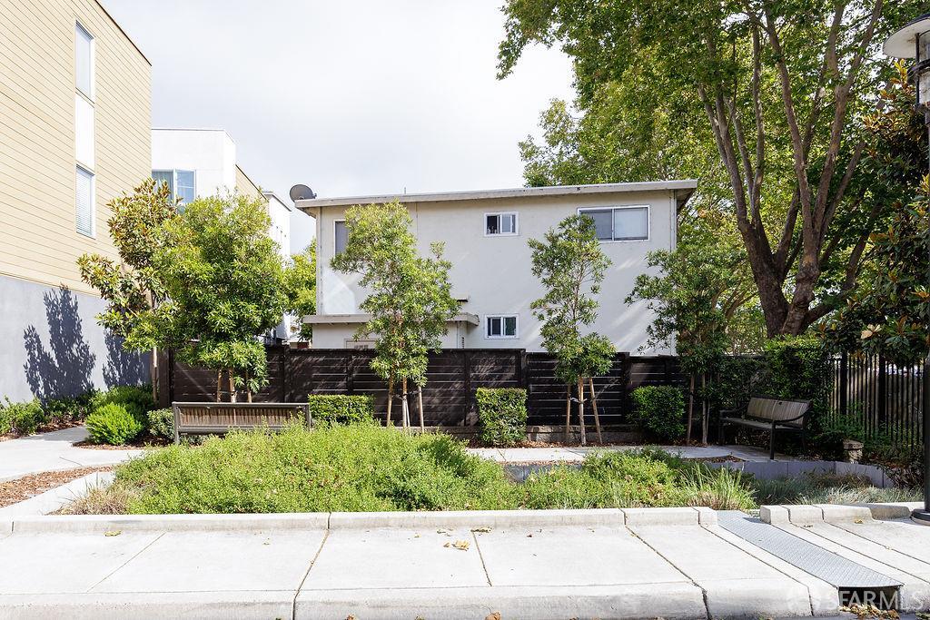 3022 Santa Clara Avenue, El Cerrito