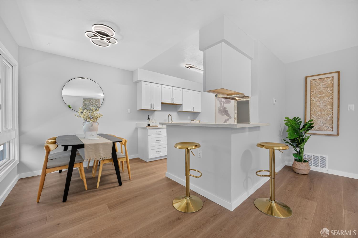 3001 Los Prados Street #208, San Mateo