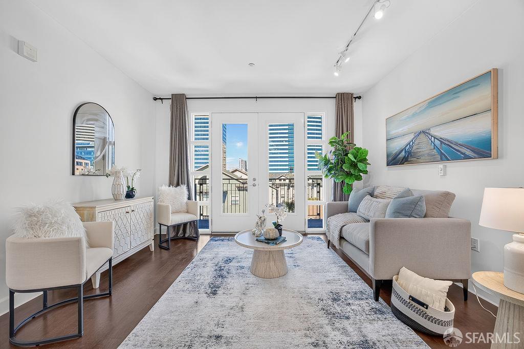 585 9th Street # 551