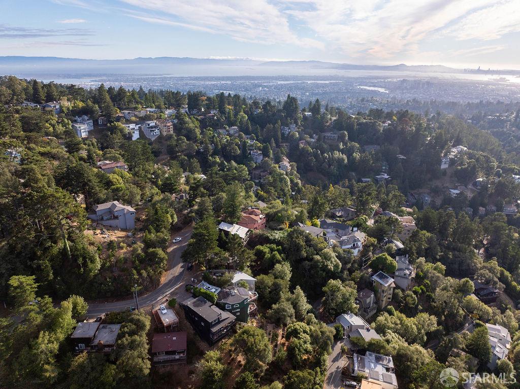 8727 Skyline Boulevard, Oakland 