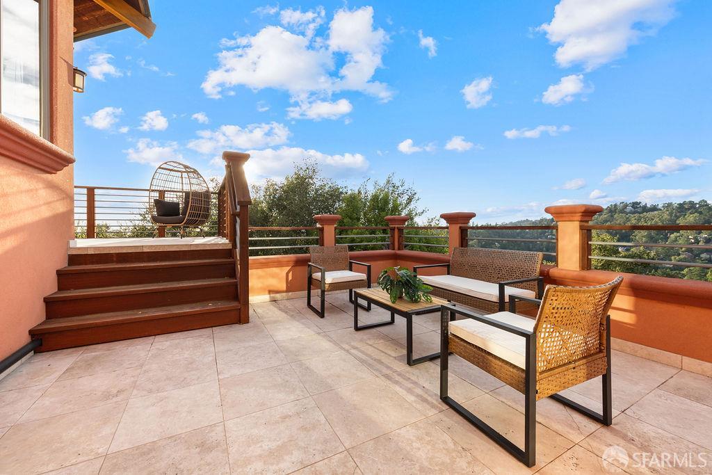 8727 Skyline Boulevard, Oakland 