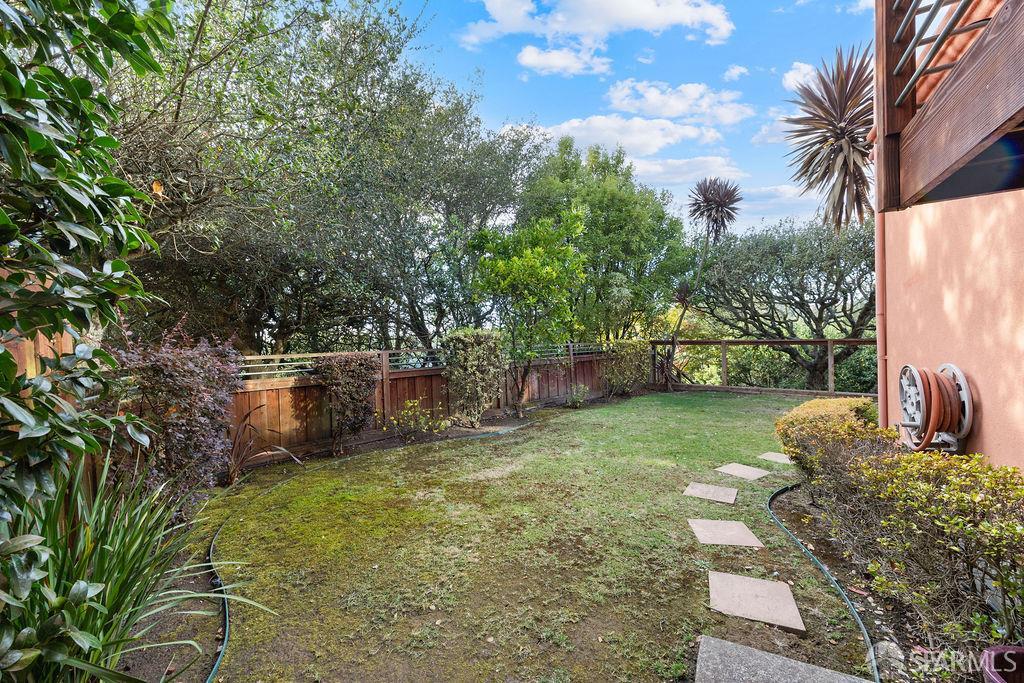 8727 Skyline Boulevard, Oakland 
