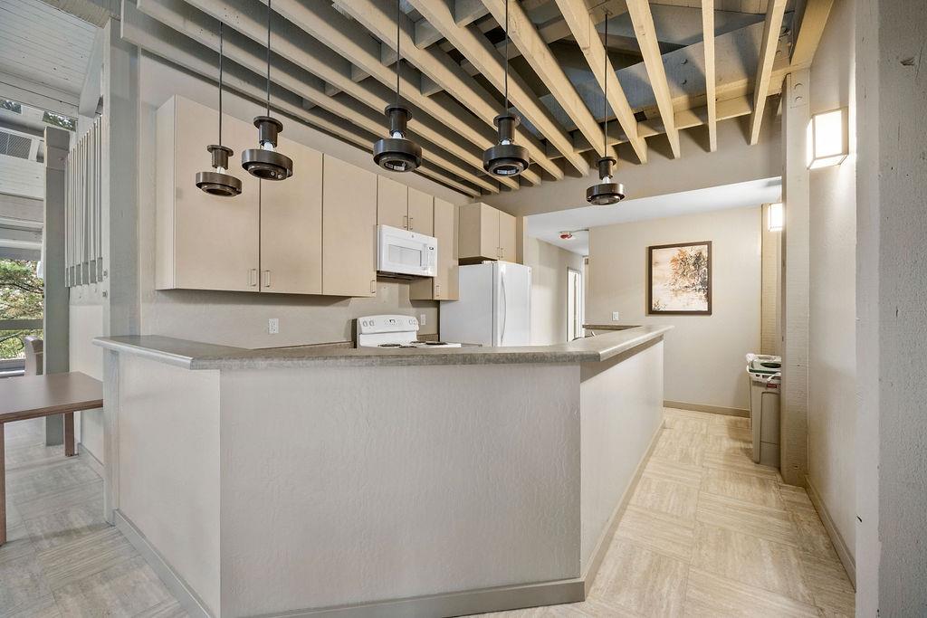 381 Half Moon Lane 207, Daly City