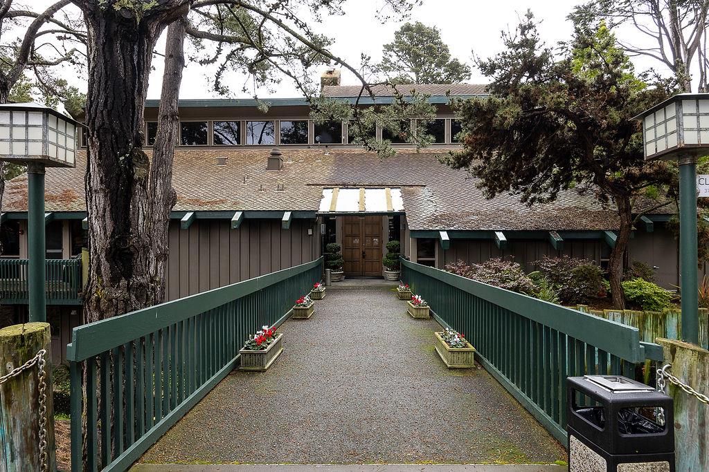 381 Half Moon Lane 207, Daly City