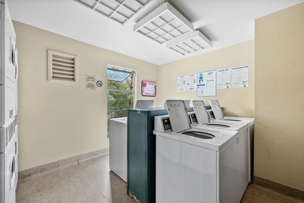 381 Half Moon Lane 207, Daly City