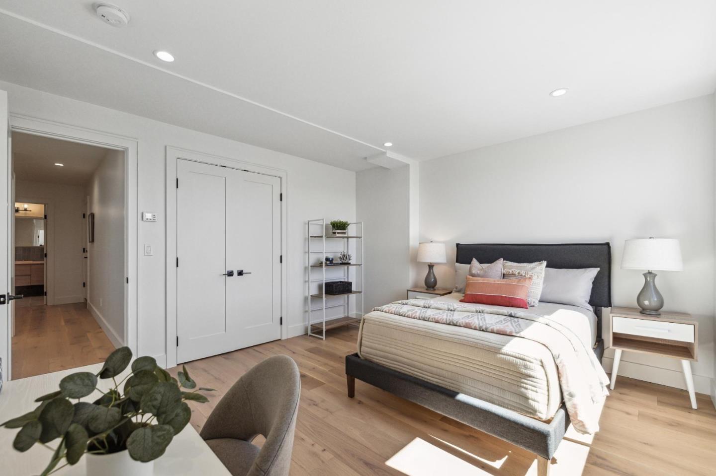 323 Monterey Boulevard