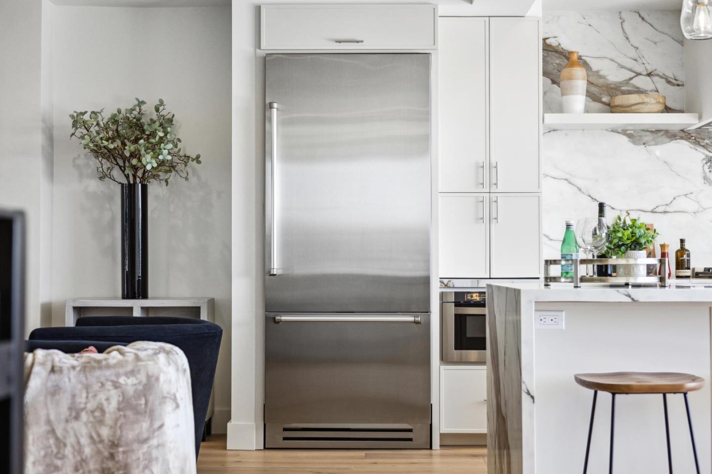 323 Monterey Boulevard