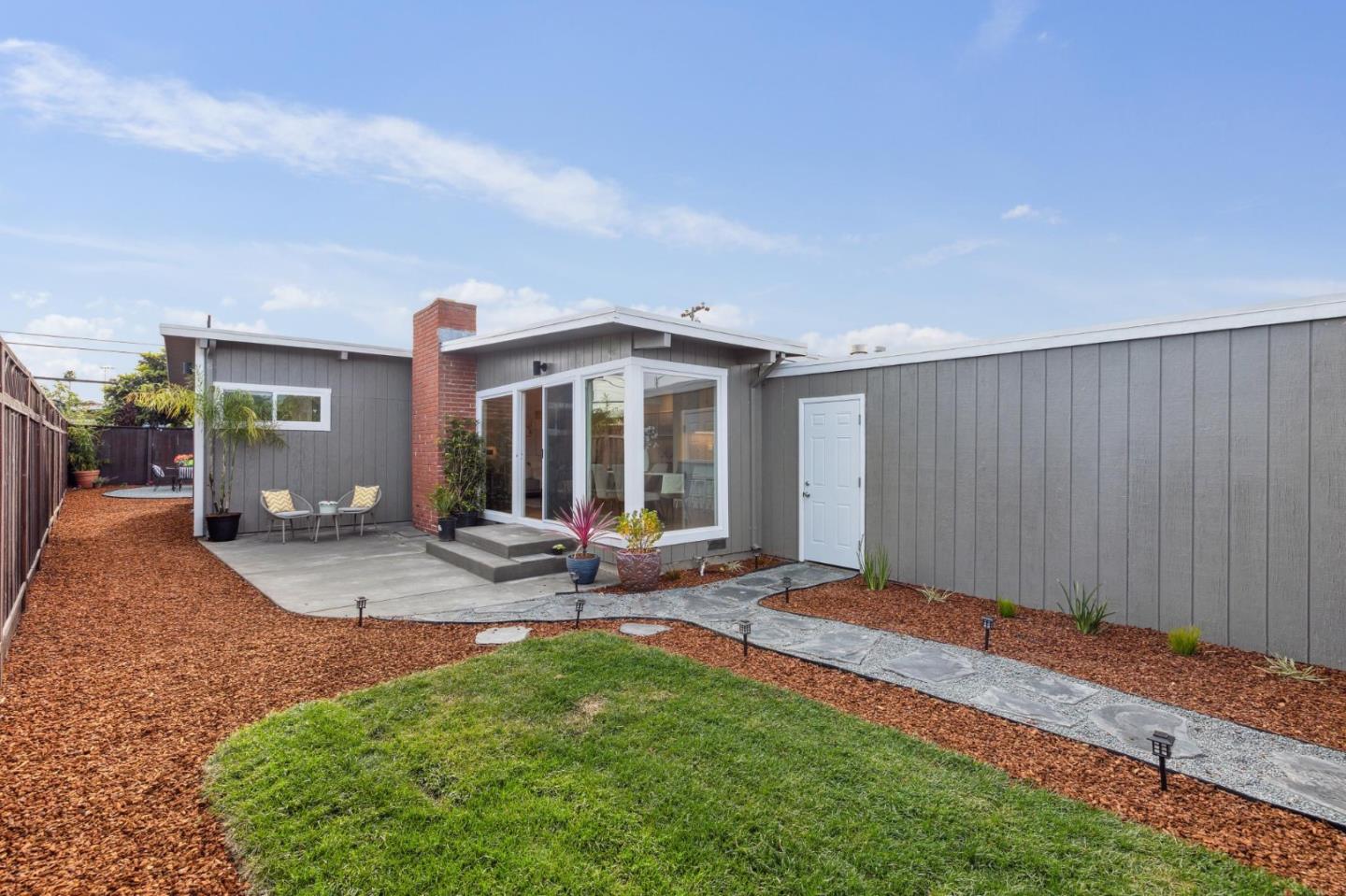 1776 Eisenhower Street, San Mateo