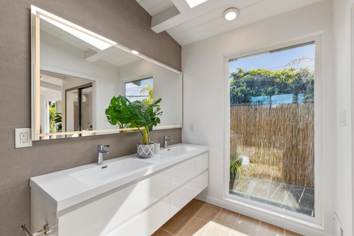 1776 Eisenhower Street, San Mateo