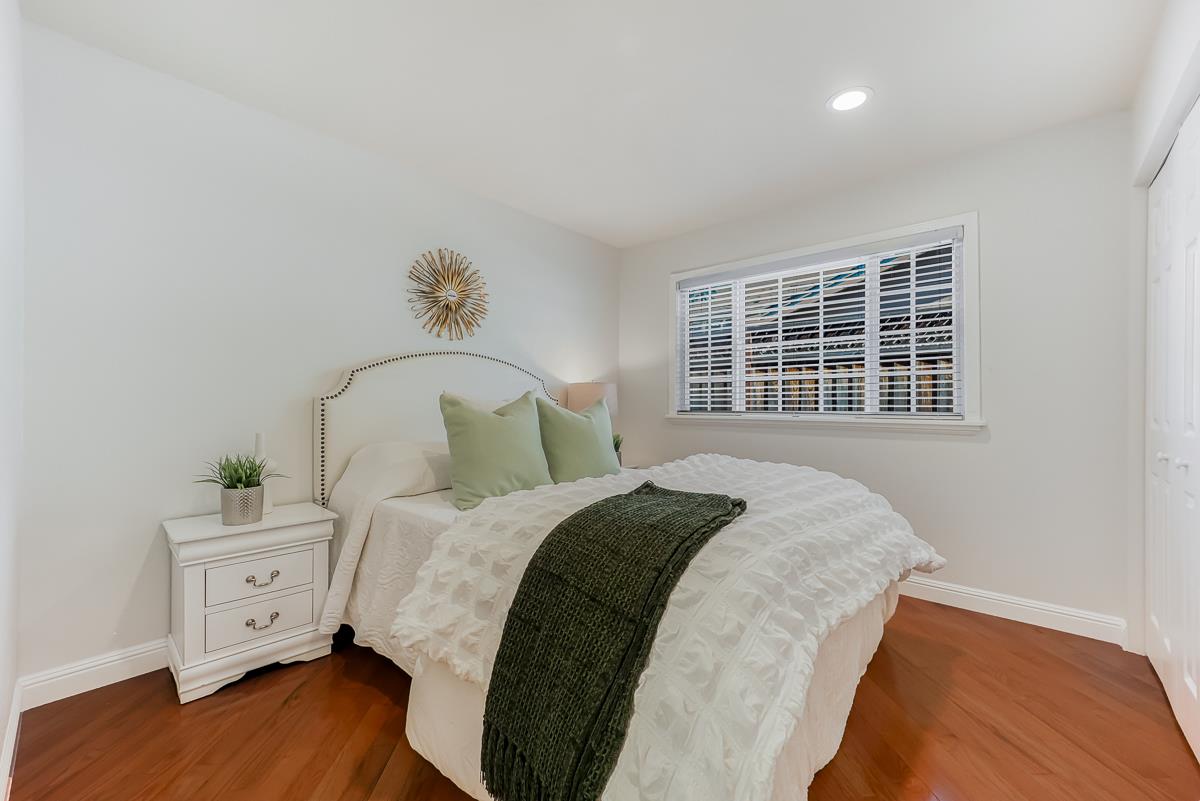 3821 Villa Glen Way