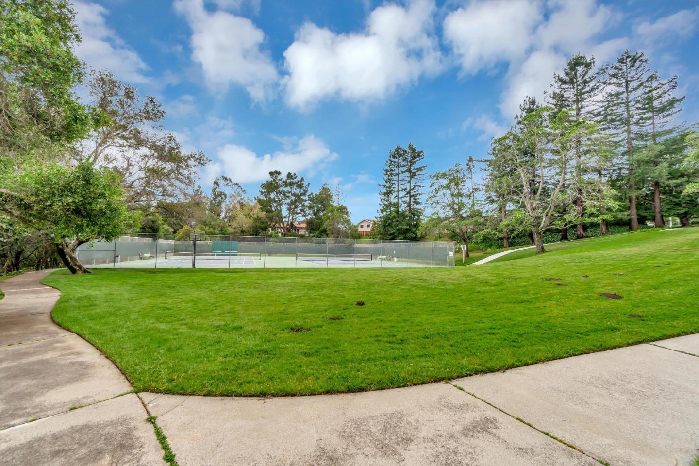 21 Needleridge Court