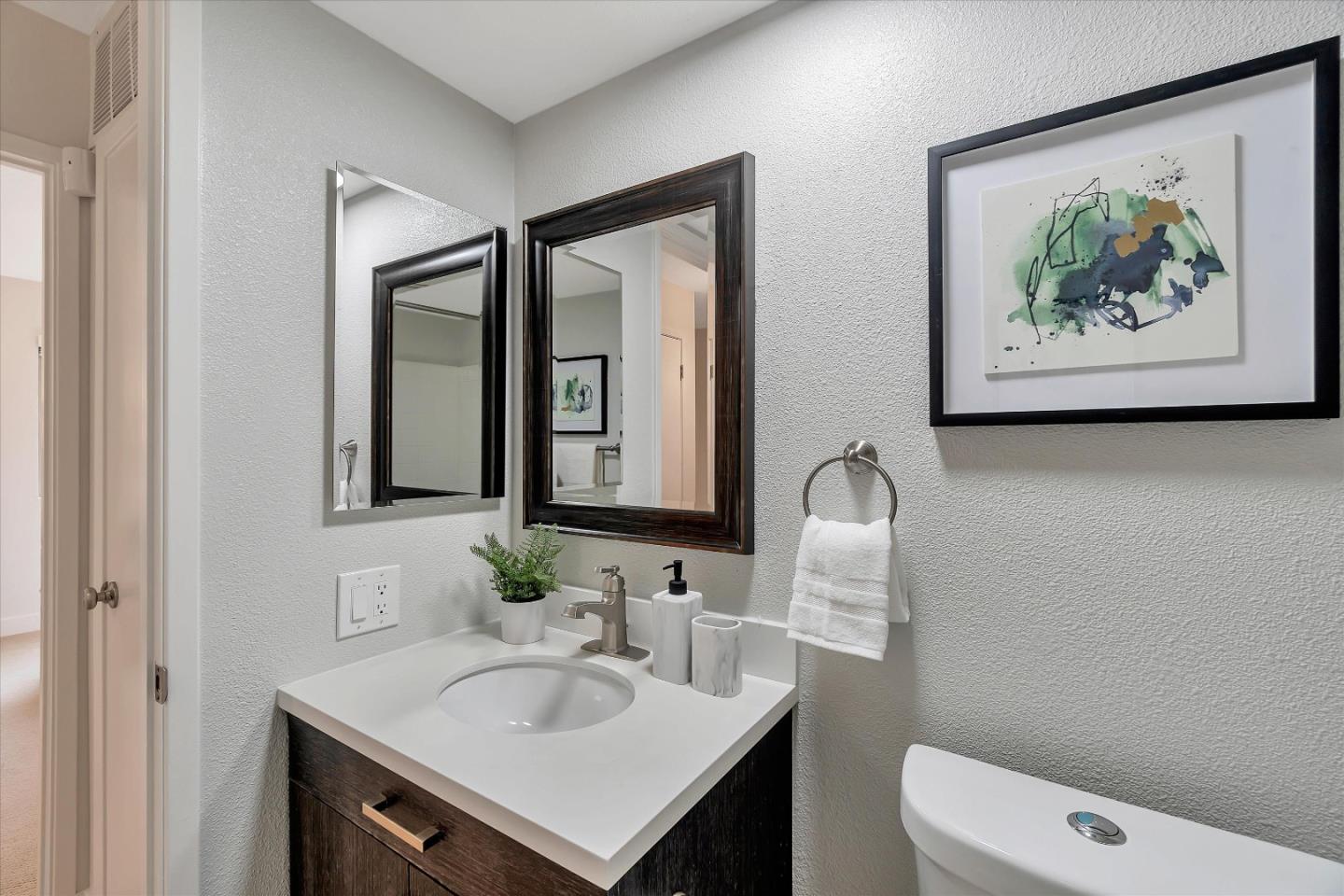 21 Needleridge Court