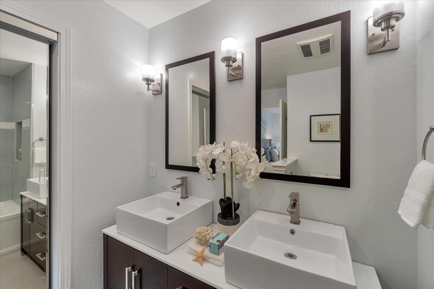 21 Needleridge Court