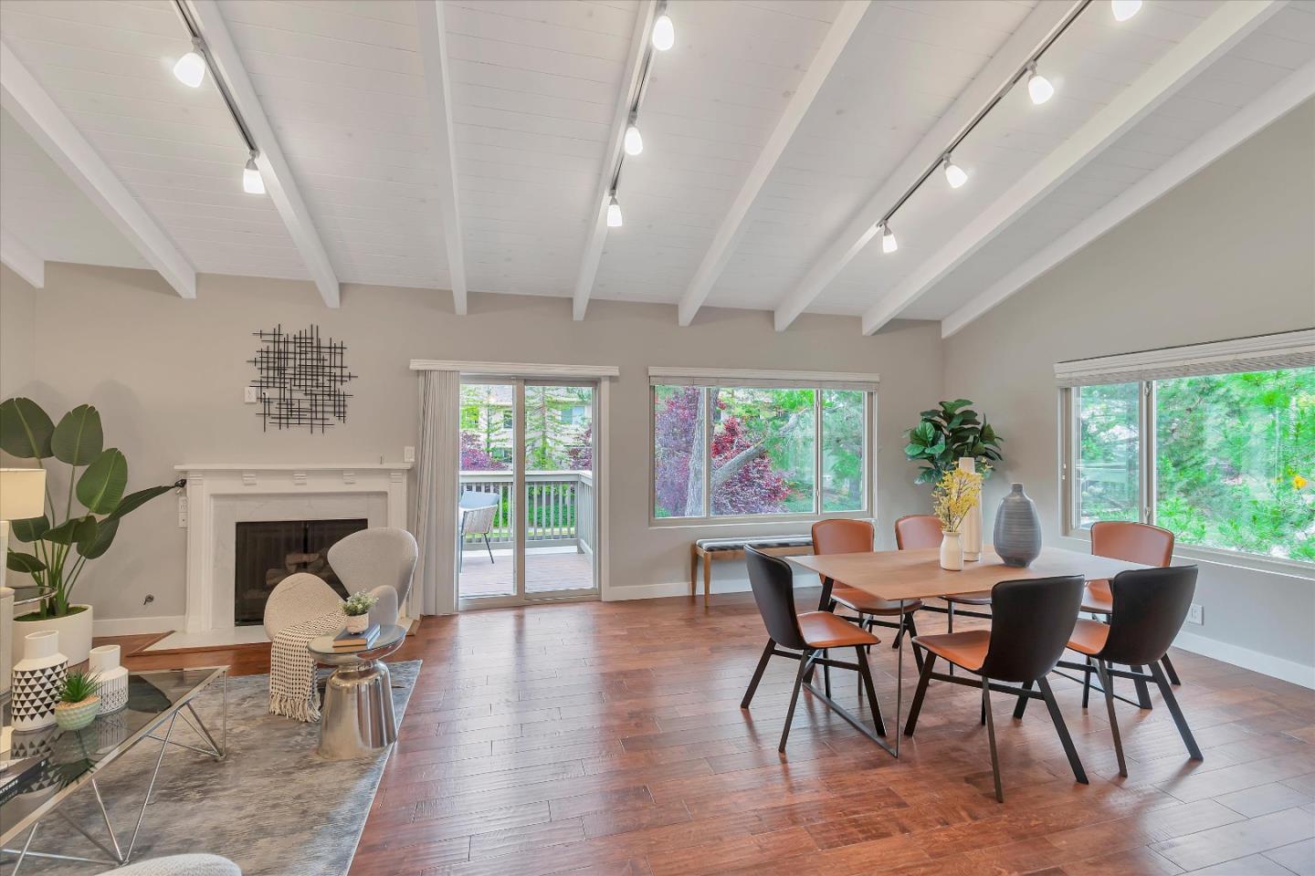 21 Needleridge Court